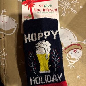Airplus Aloe Infused Hoppy Holiday Socks - Navy and Red